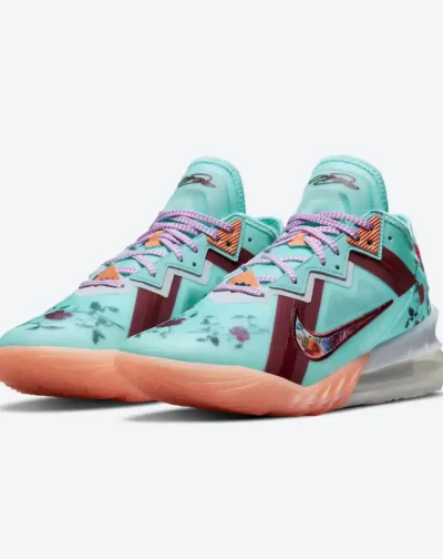 LeBron 18 Low Daughters